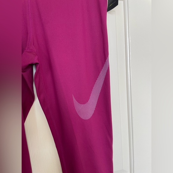 Nike magenta pink essential tight crop length leggings | L - Picture 2 of 10